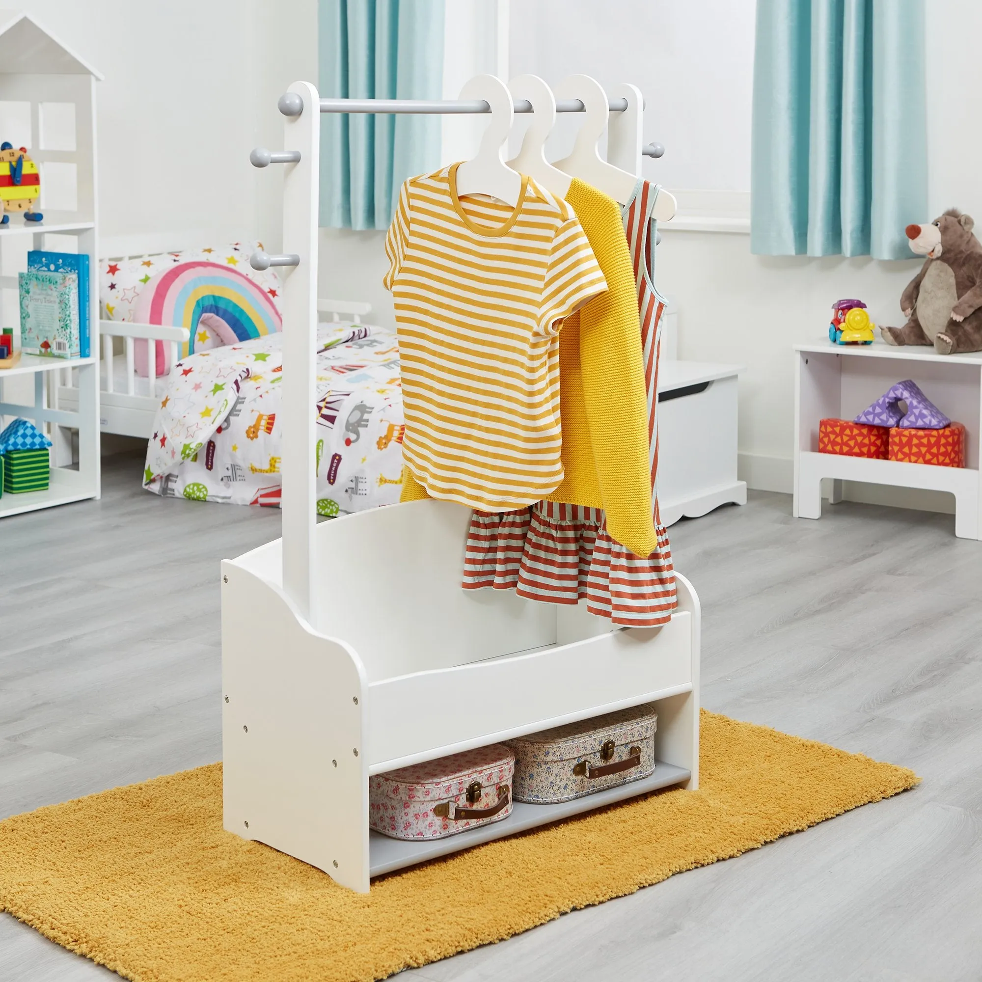 Hanging Rail with Storage