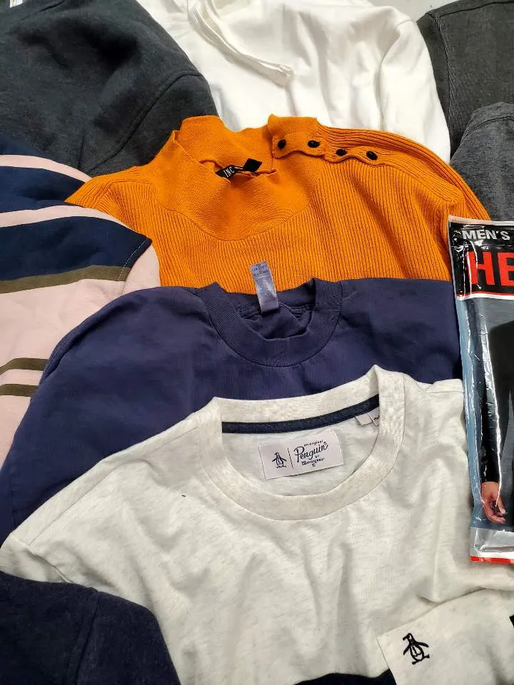 Men's Clothing TOPS Wholesale Lot, POLO RALPH LAUREN, TOMMY HILFIGER, ORIGINAL PENGUIN, 32 DEGREES, ALFANI AMERICAN APPAREL and more, 13 Items, Shelf Pulls, MSRP $606