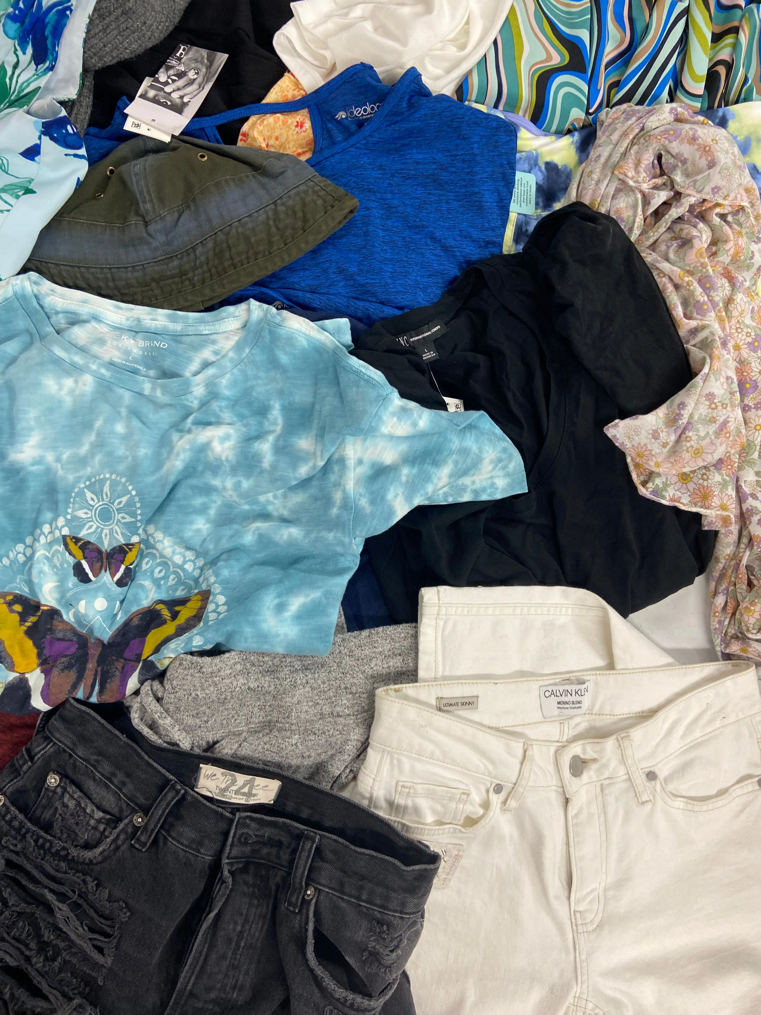 Women's Clothing Dress & Others, Wholesale Lot, POLO RALPH LAUREN, LUCKY BRAND, CALVIN KLEIN, SUN   STONE, EMERALD SUNDAE  and more, 20 items, Shelf Pulls, MSRP $1,225
